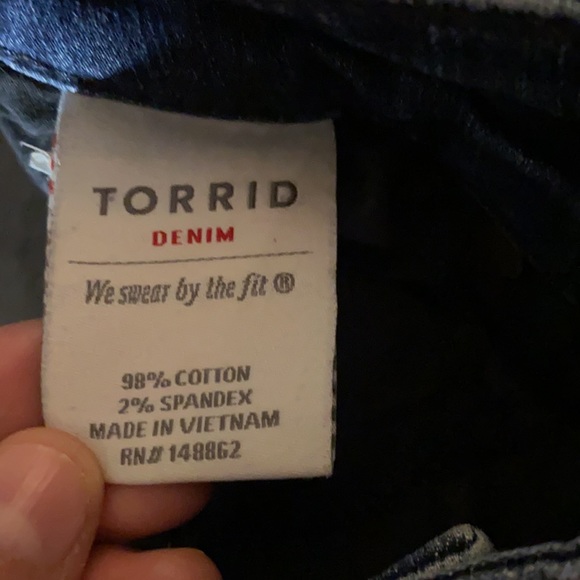 ❌SOLD❌Torrid Bootcut Medium Wash Jeans Size 14R - Picture 4 of 4